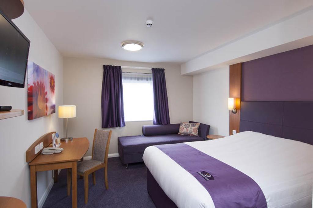 Premier Inn Dover East Oda fotoğraf