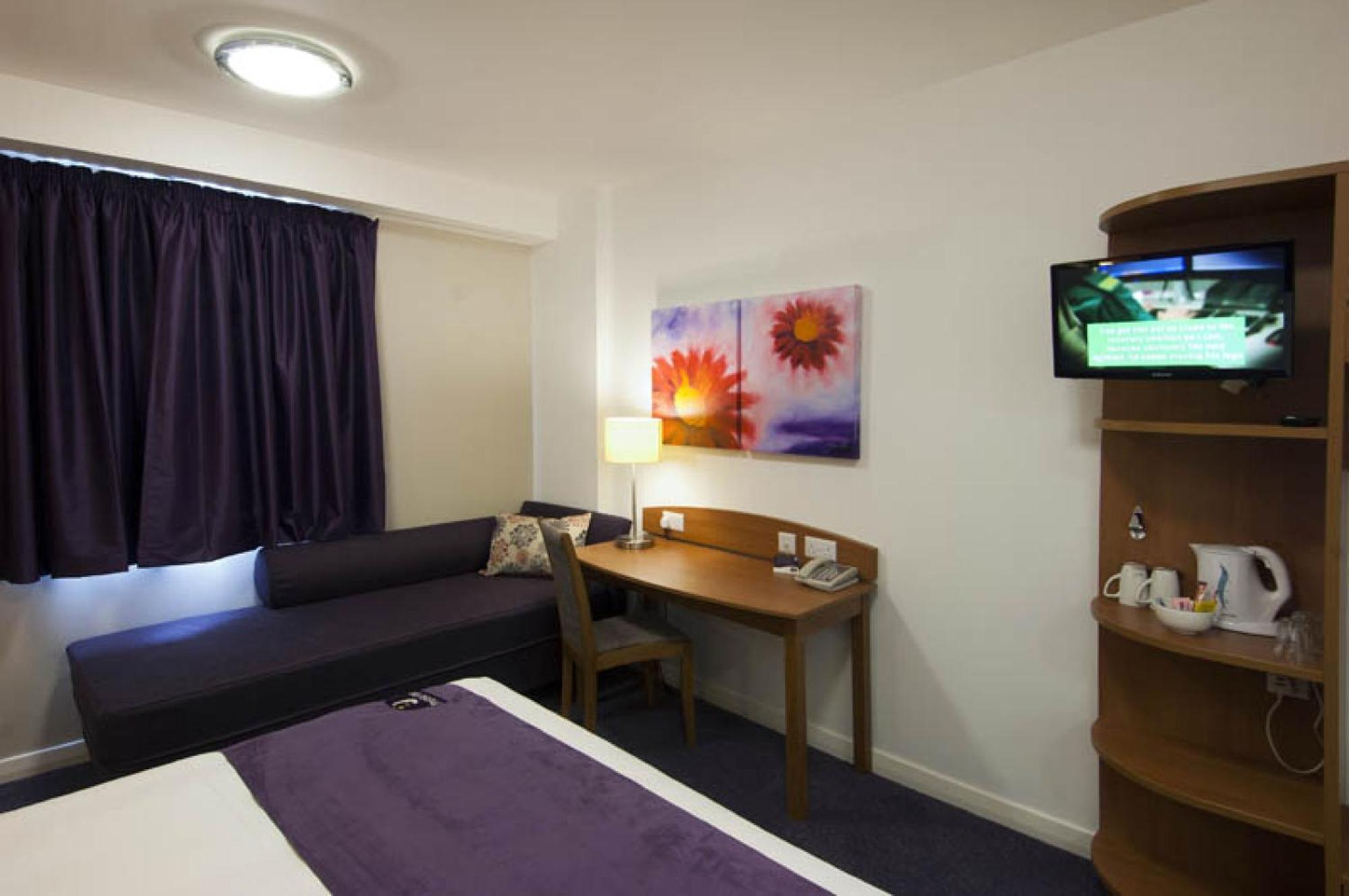 Premier Inn Dover East Dış mekan fotoğraf