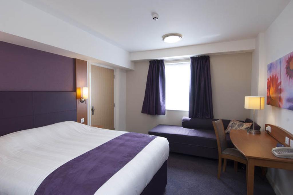 Premier Inn Dover East Oda fotoğraf