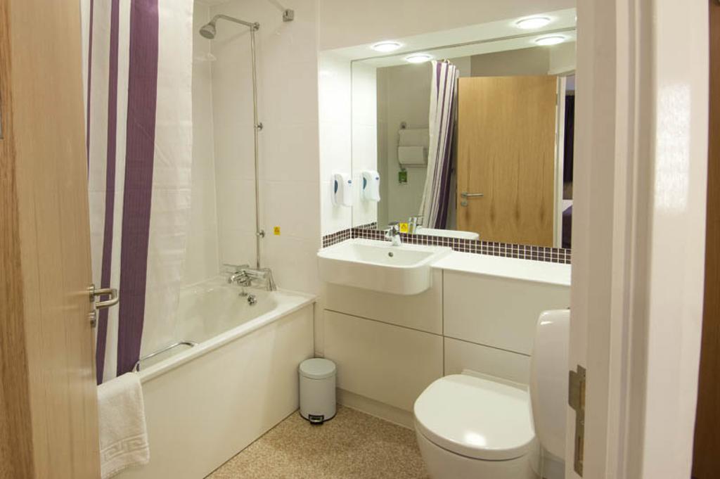 Premier Inn Dover East Oda fotoğraf