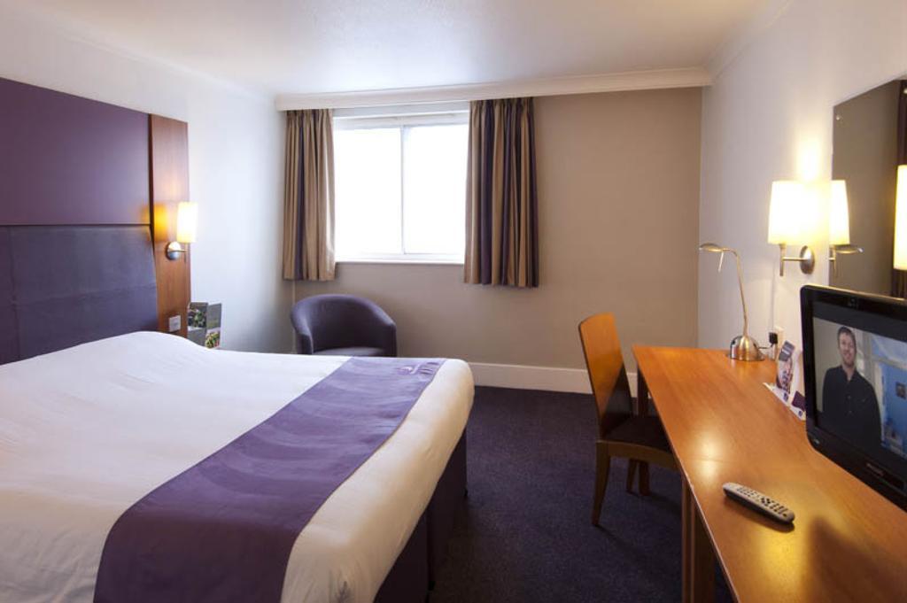 Premier Inn Dover East Dış mekan fotoğraf
