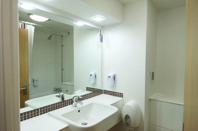 Premier Inn Dover East Dış mekan fotoğraf